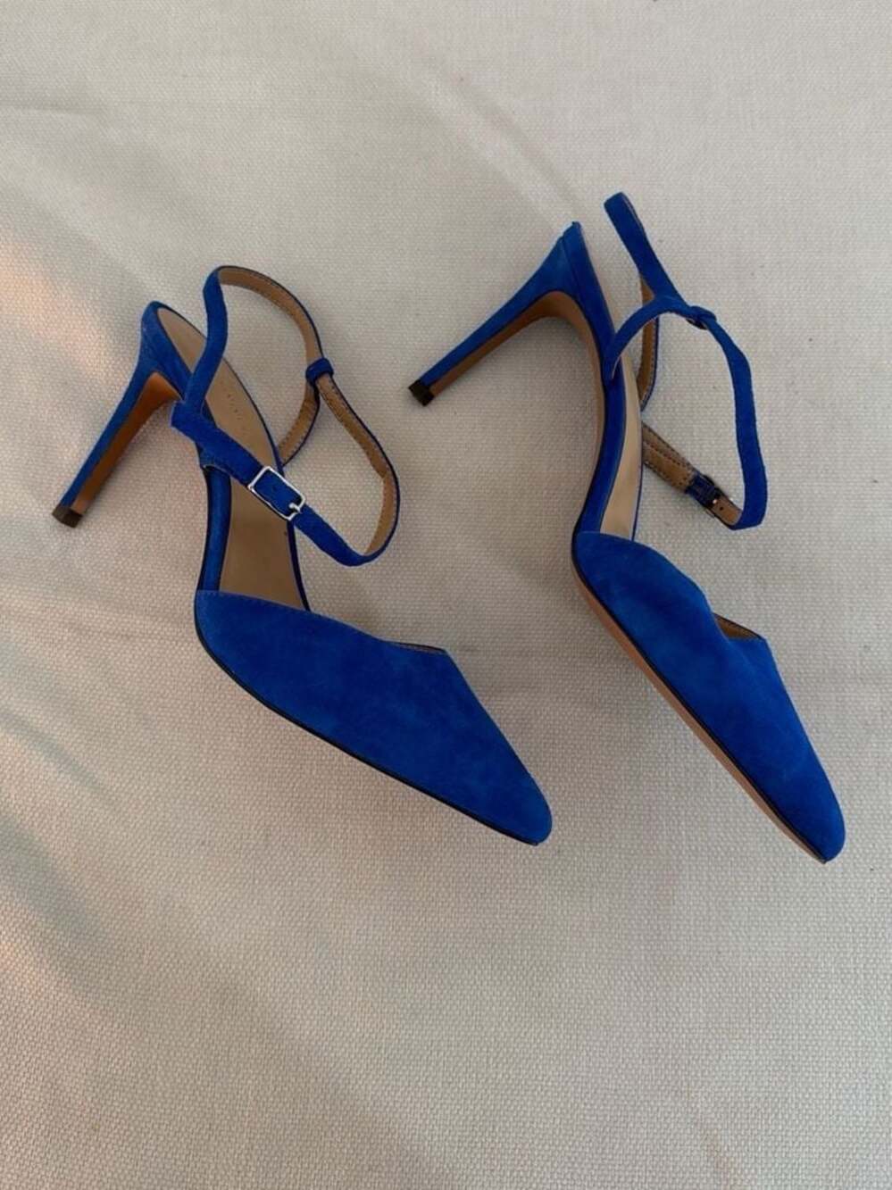 Banana Republic Blue Suede Pointed Toe Slingback Heels Size 7.5 - Picture 2 of 7